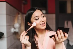 10 Panduan Lengkap Mengaplikasikan Makeup Natural
