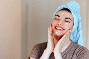 Anti-Aging Sejak Dini: Tips Merawat Kulit Wajah agar Tetap Awet Muda