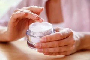 Jangan Salah Pilih! Ini 5 Kesalahan Skincare yang Merusak Kulit Wajah