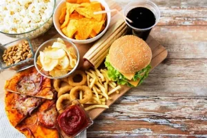 Makan Enak tapi Berbahaya: 7 Jenis Makanan Penyumbang Kolesterol Terbesar