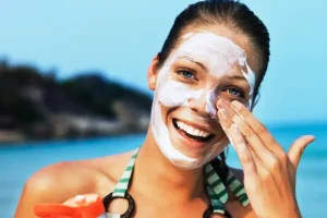 Sunscreen untuk Kulit Berminyak: 5 Rekomendasi yang Nggak Bikin Greasy!